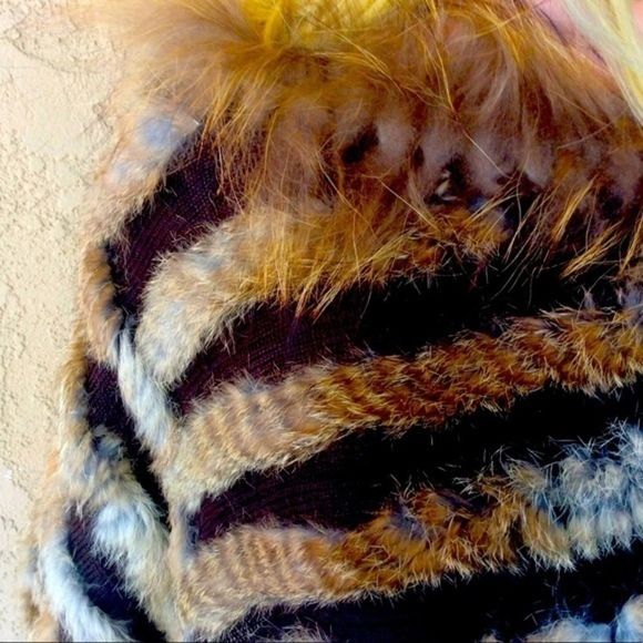 Dino Gaspari Montreal Fur Cape/poncho/sweater EUC - Picture 3 of 8